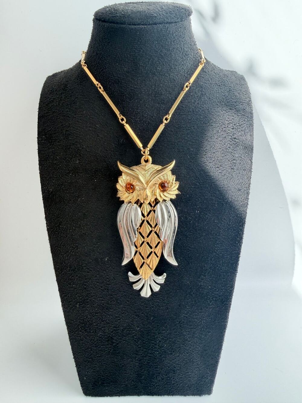 Vintage Tancer II 1970s Articulated Owl Pendant Necklace 24” Chain Amber Eyes